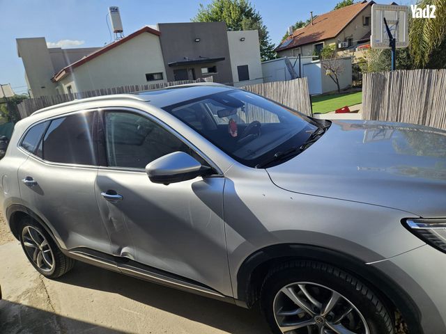 מודעת רכב אם ג'י EHS PHEV