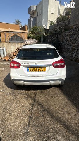 מודעת רכב מרצדס-בנץ GLA