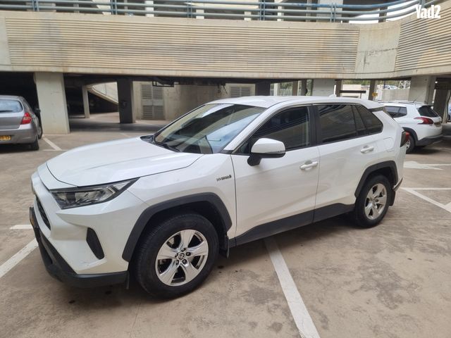 מודעת רכב טויוטה RAV4