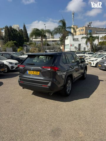 מודעת רכב טויוטה RAV4 2
