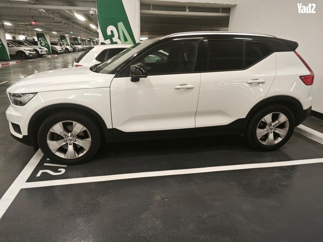 מודעת רכב וולוו XC40