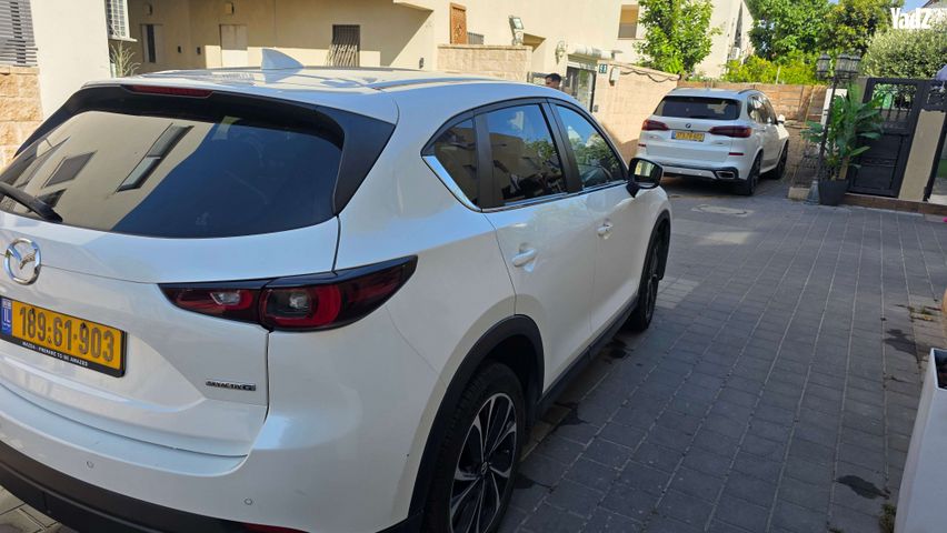 מודעת רכב מאזדה CX-5