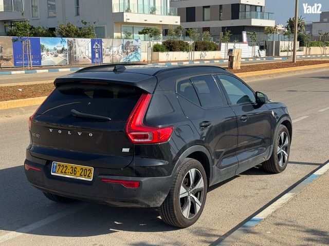 מודעת רכב וולוו XC40