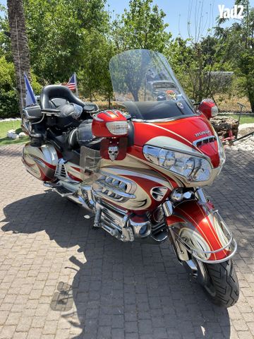 מודעת רכב הונדה GL1800 גולד-ווינג