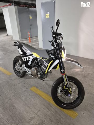 מודעת רכב הוסקוורנה SM701