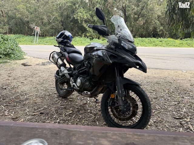 מודעת רכב בנלי TRK502X