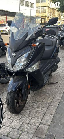 מודעת רכב סאן יאנג ג'וי-מקס 125