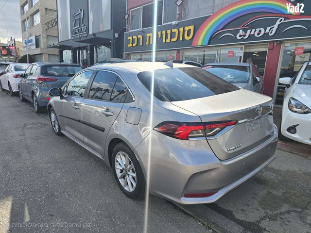 מודעת רכב טויוטה קורולה