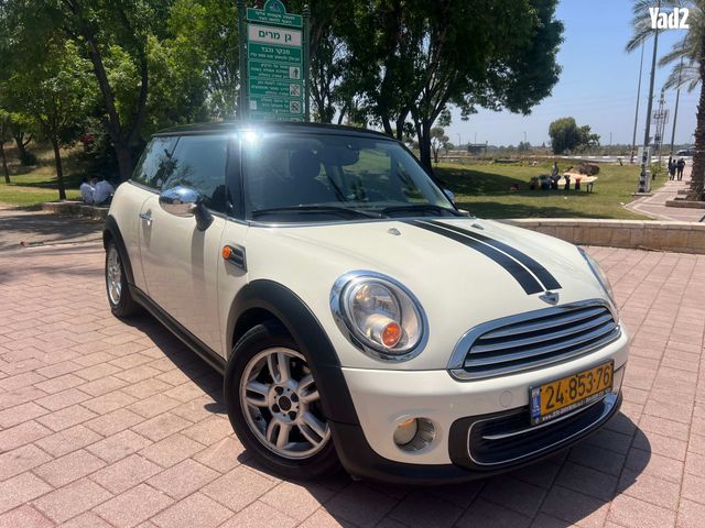 מודעת רכב מיני קופר 2