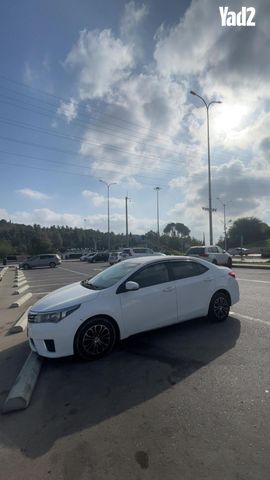 מודעת רכב טויוטה קורולה