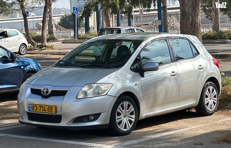 מודעת רכב טויוטה אוריס