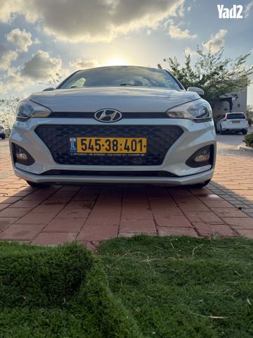 מודעת רכב יונדאי i20