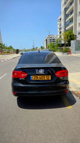 מודעת רכב פולקסווגן ג'טה