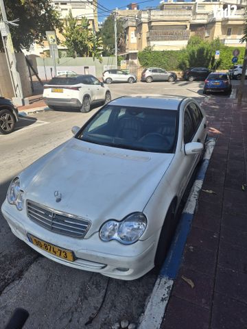 מודעת רכב מרצדס-בנץ C-class