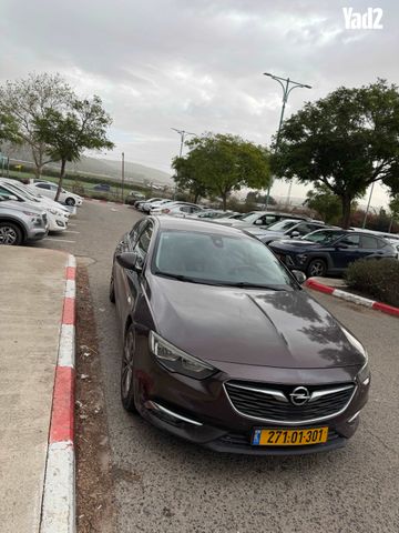 מודעת רכב אופל אינסיגניה