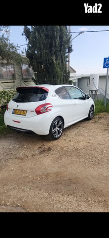 מודעת רכב פיג'ו 208