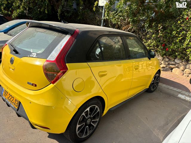 מודעת רכב אם ג'י MG3