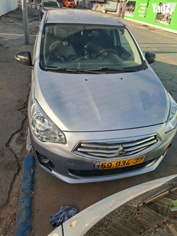 מודעת רכב מיצובישי אטראז'