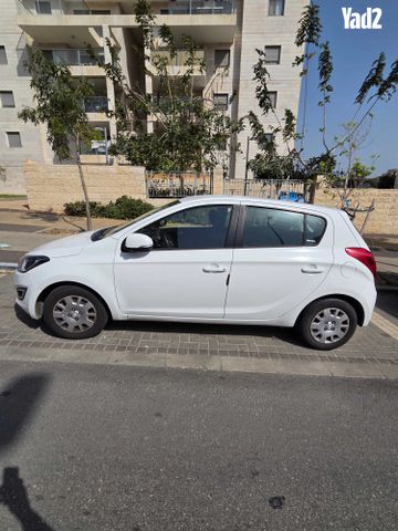 מודעת רכב יונדאי i20