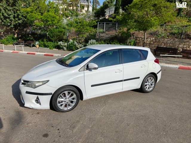 מודעת רכב טויוטה אוריס