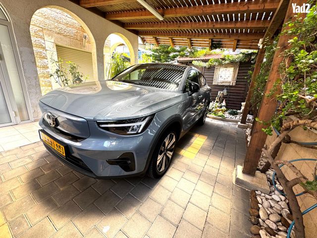 מודעת רכב וולוו C40