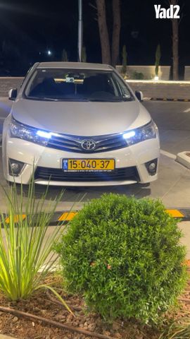 מודעת רכב טויוטה קורולה