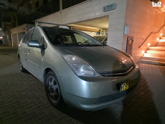 מודעת רכב טויוטה פריוס