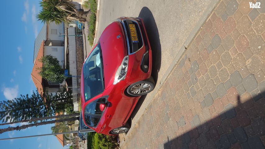 מודעת רכב פיג'ו 208