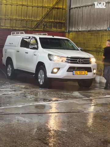 מודעת רכב טויוטה היילקס