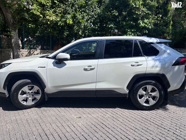 מודעת רכב טויוטה RAV4