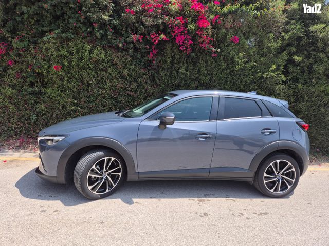 מודעת רכב מאזדה CX-3