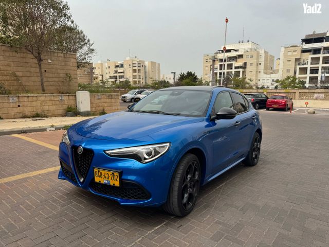 מודעת רכב אלפא רומיאו סטלביו
