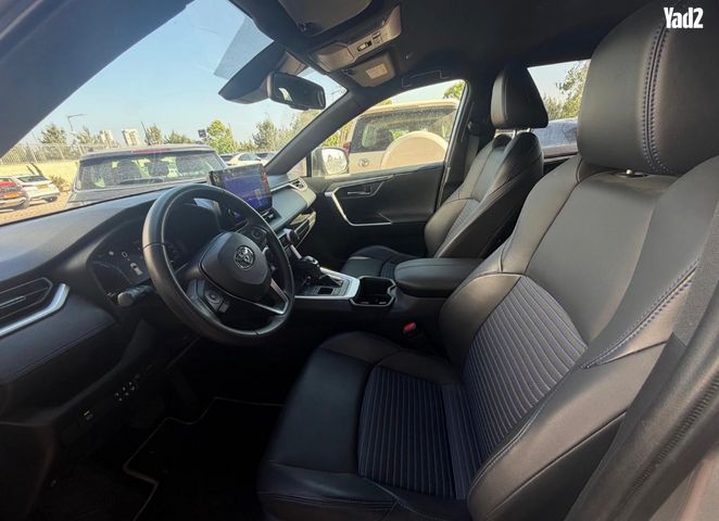 מודעת רכב טויוטה RAV4 1