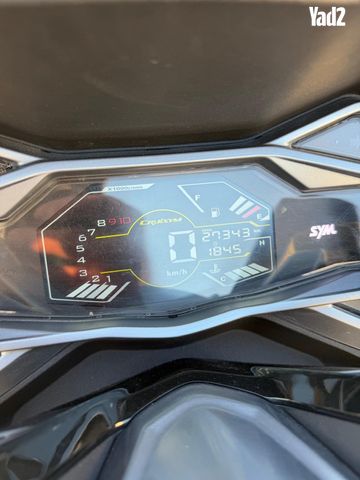 מודעת רכב סאן יאנג קרוזים 300