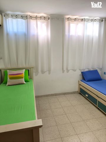 ספיר 1
