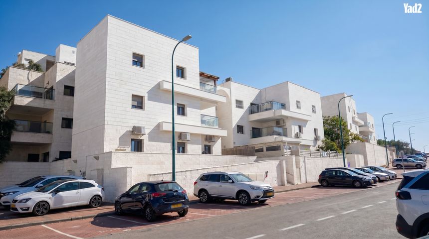 עיר היונה 16