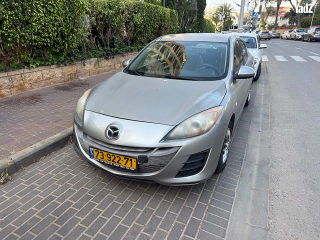 מודעת רכב מאזדה 3