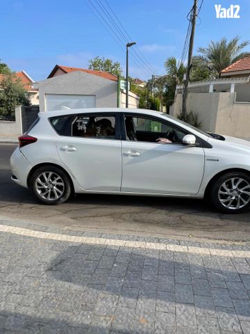 מודעת רכב טויוטה אוריס