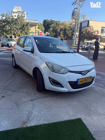 מודעת רכב יונדאי i20