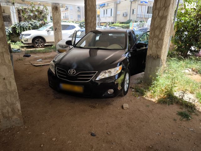 מודעת רכב טויוטה קאמרי