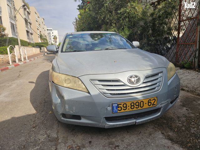 מודעת רכב טויוטה קאמרי