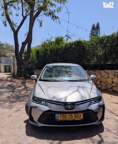 מודעת רכב טויוטה קורולה