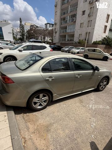 מודעת רכב מיצובישי לנסר