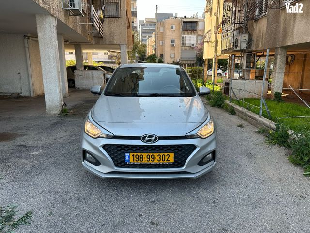 מודעת רכב יונדאי i20