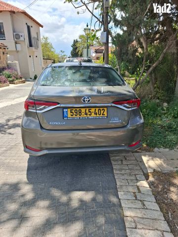 מודעת רכב טויוטה קורולה