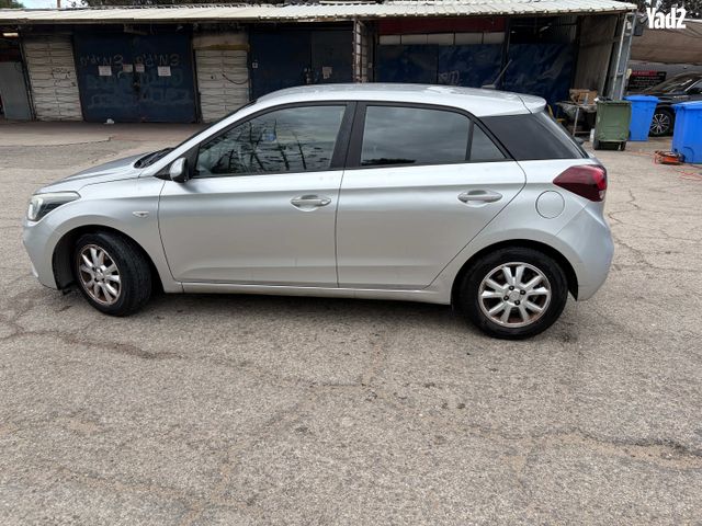 מודעת רכב יונדאי i20
