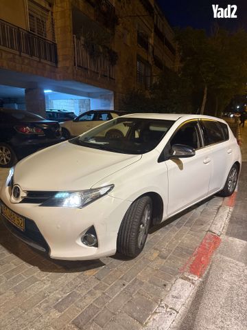 מודעת רכב טויוטה אוריס