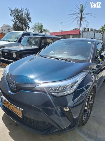 מודעת רכב טויוטה C-HR
