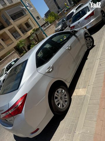 מודעת רכב טויוטה קורולה
