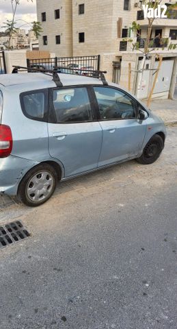 מודעת רכב הונדה ג'אז